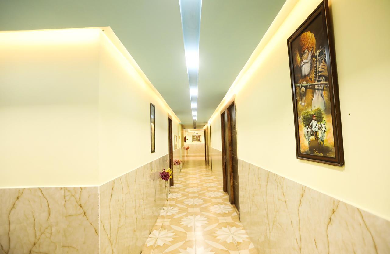 The Grand Orion Hotel Chinhat Luaran gambar